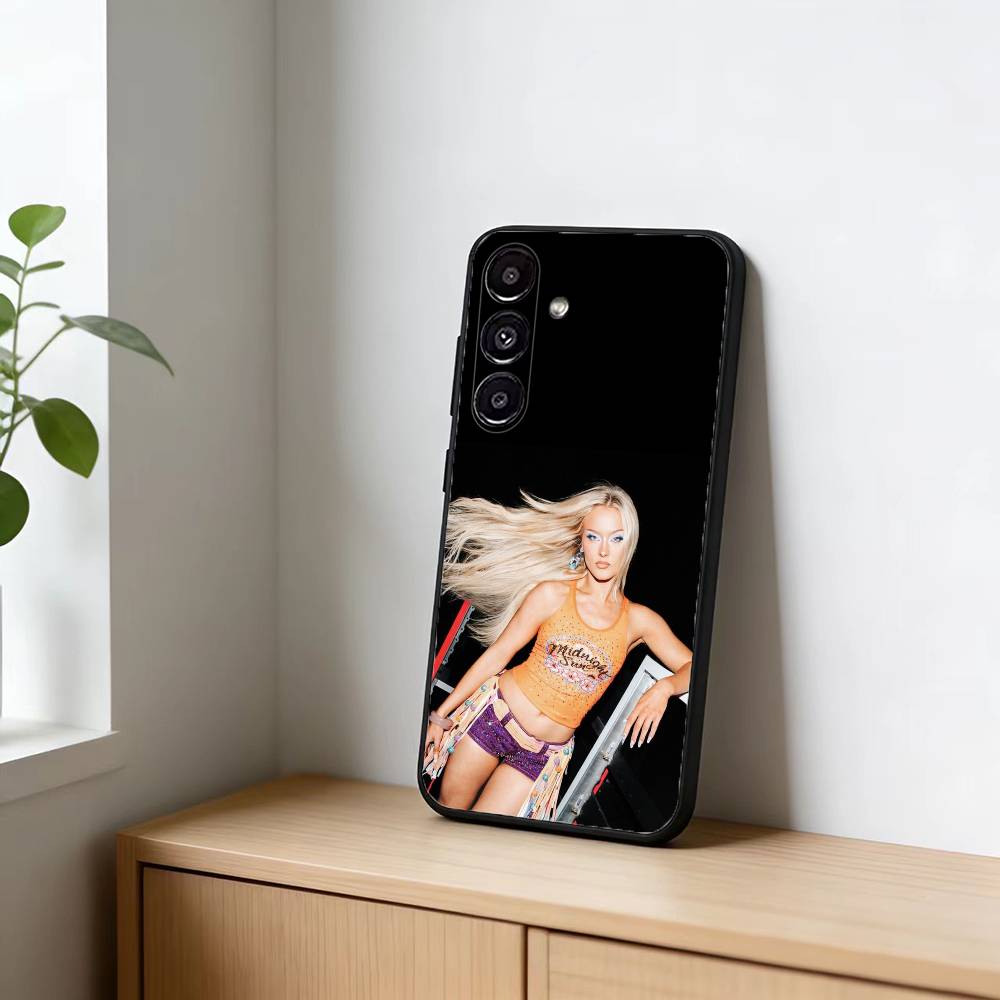 Şarkıcı Zara Larsson Midnight  - Phone Cases Zara incelemesi ve fiyatı